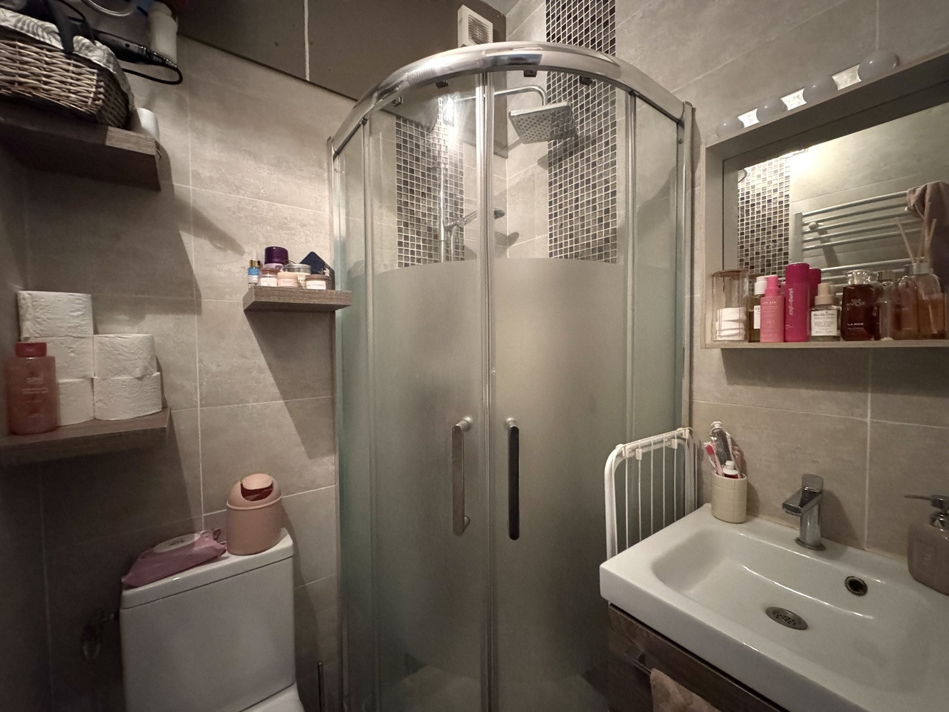 
                                                Vente
                                                 Studio meublé clé en main · 18 m² · Paris 14e