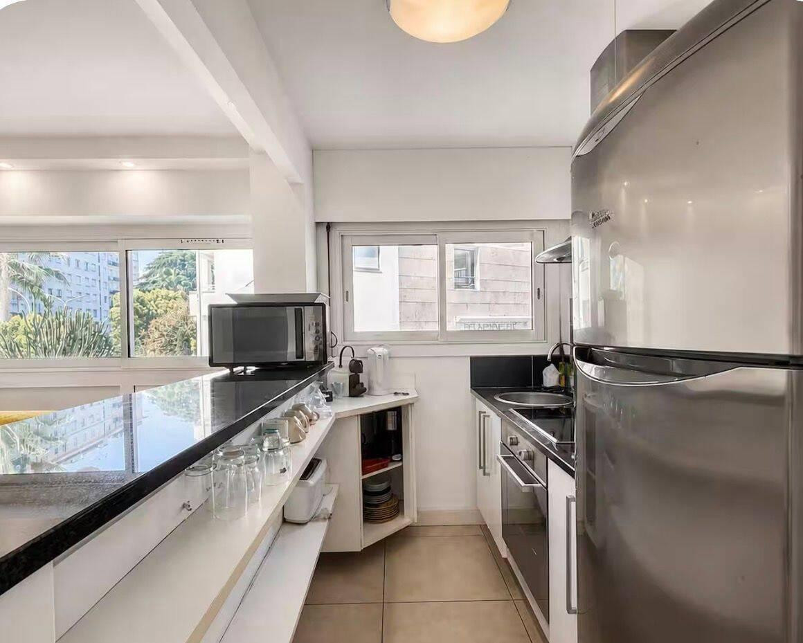 
                                                Location
                                                 Studio meublé climatisé – Cannes centre