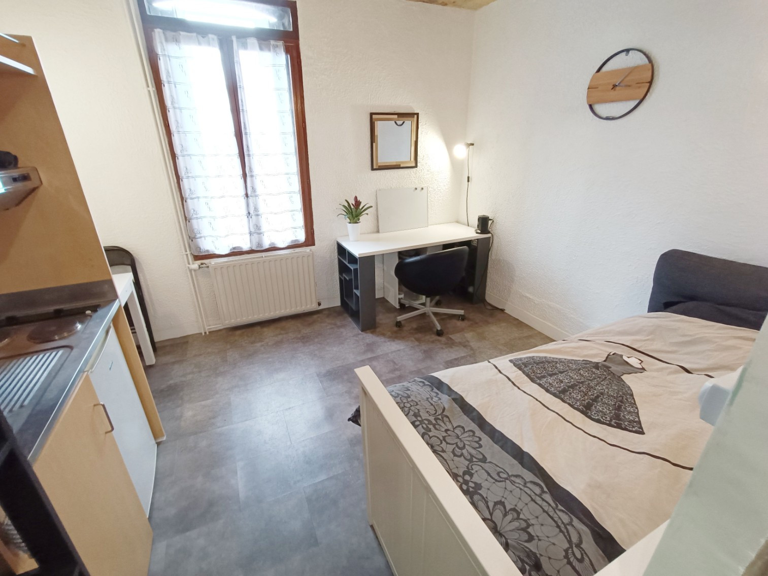 
                                                Location
                                                 Studio meublé cosy – Prêt à vivre !
