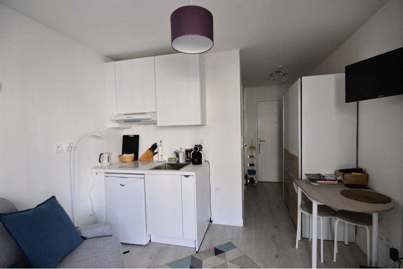 
                                                Location
                                                 Studio meublé Courbevoie