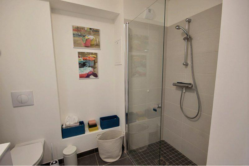 
                                                Location
                                                 Studio meublé Courbevoie