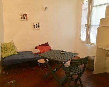 
                                                Location
                                                 Studio meublé CV Aix de 20m2 avec mezzanine