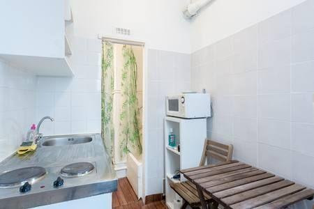 
                                                Location
                                                 Studio Meublé dans le 20 ème arrondissement