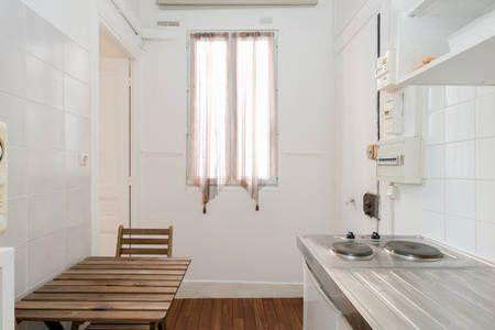 
                                                Location
                                                 Studio Meublé dans le 20 ème arrondissement