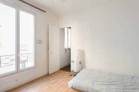 
                                                Location
                                                 Studio Meublé dans le 20 ème arrondissement