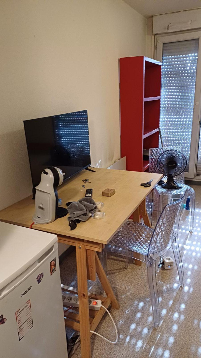 
                                                Location
                                                 Studio meublé dans résidence étudiante