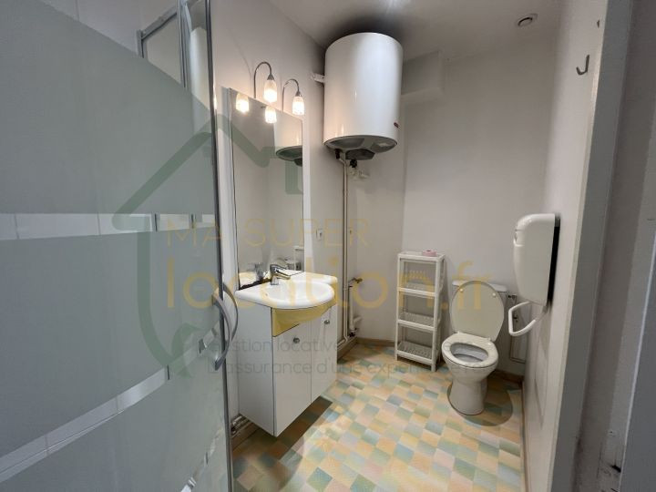 
                                                Location
                                                 Studio meublé dans une belle résidence au coeur de SAINT-QUENTIN