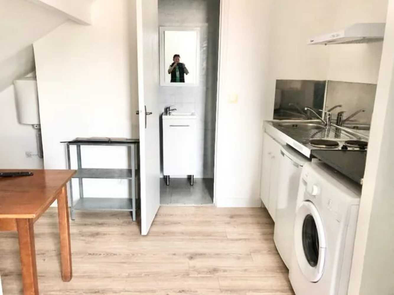 
                                                Location
                                                 Studio meublé de 12 m² à Chelles