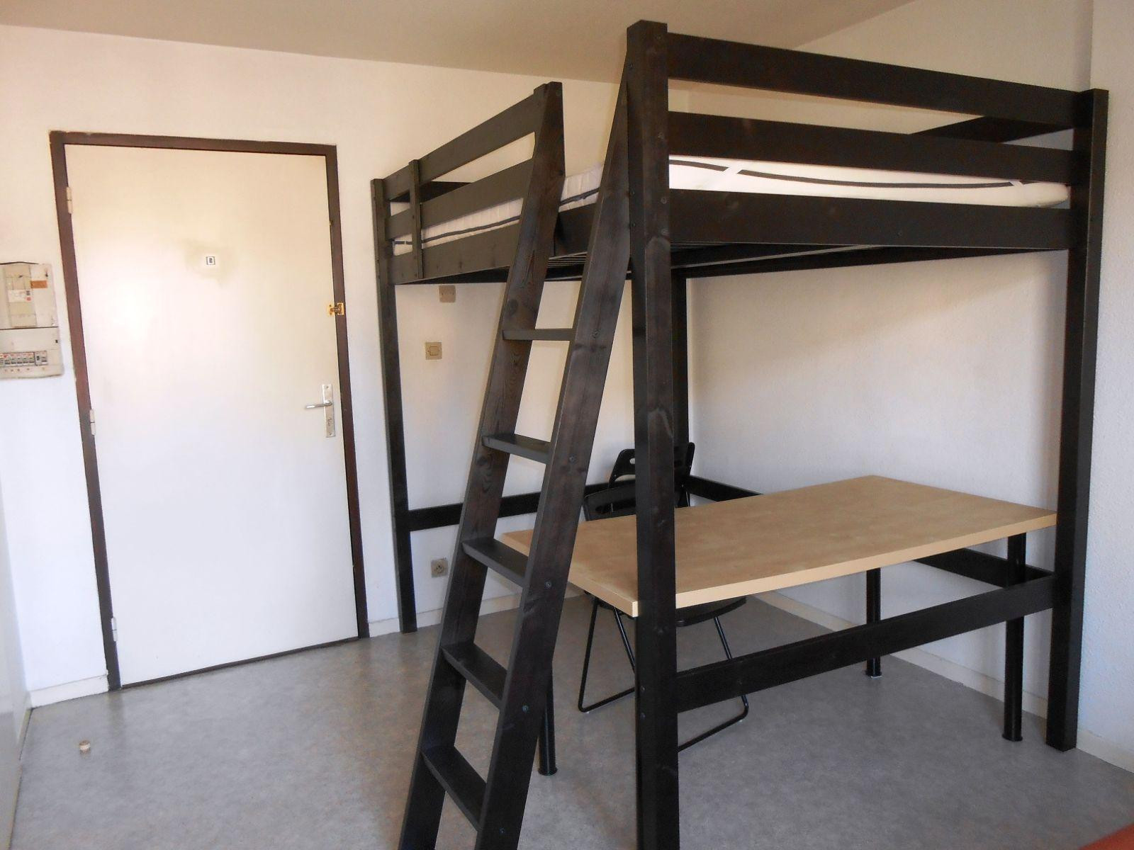 
                                                Location
                                                 Studio meublé de 18m2 Accessibilité Facile