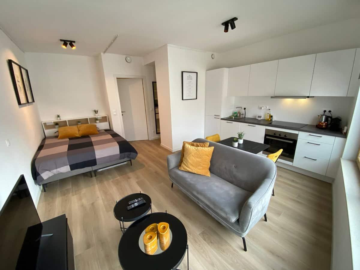 
                                                Location
                                                 Studio Meublé de 20 m² – Proche Genève