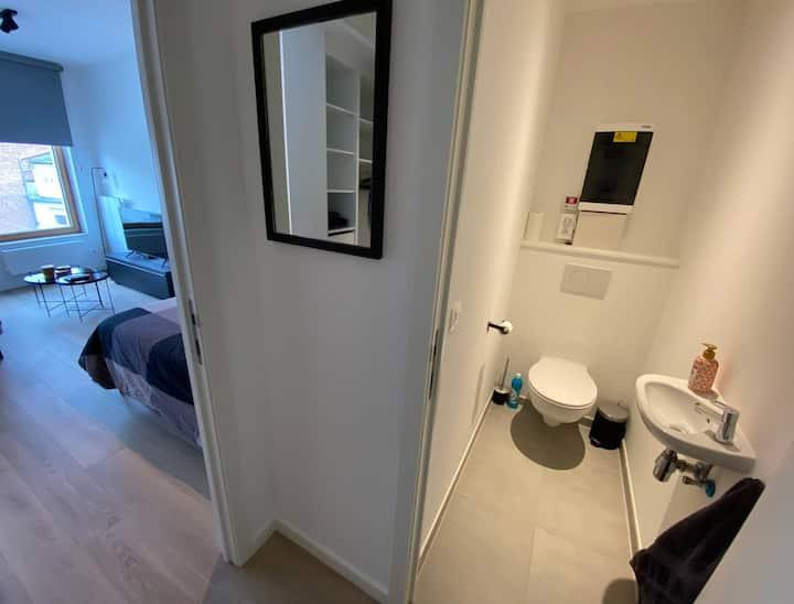 
                                                Location
                                                 Studio Meublé de 20 m² – Proche Genève