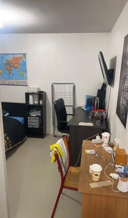 
                                                Location
                                                 Studio meublé de 22m² du 15 novembre au 28 février