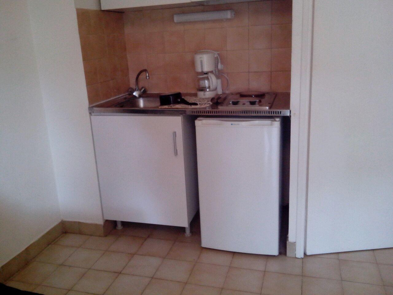 
                                                Location
                                                 Studio meublé de 22m2 face au resto U quartier fac