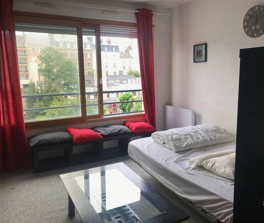 
                                                Location
                                                 Studio meublé de 23 m² proche grandes écoles