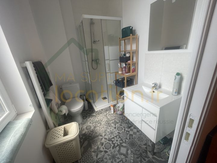 
                                                Location
                                                 Studio meublé de 25m2 en HYPER-CENTRE de SAINT-QUENTIN