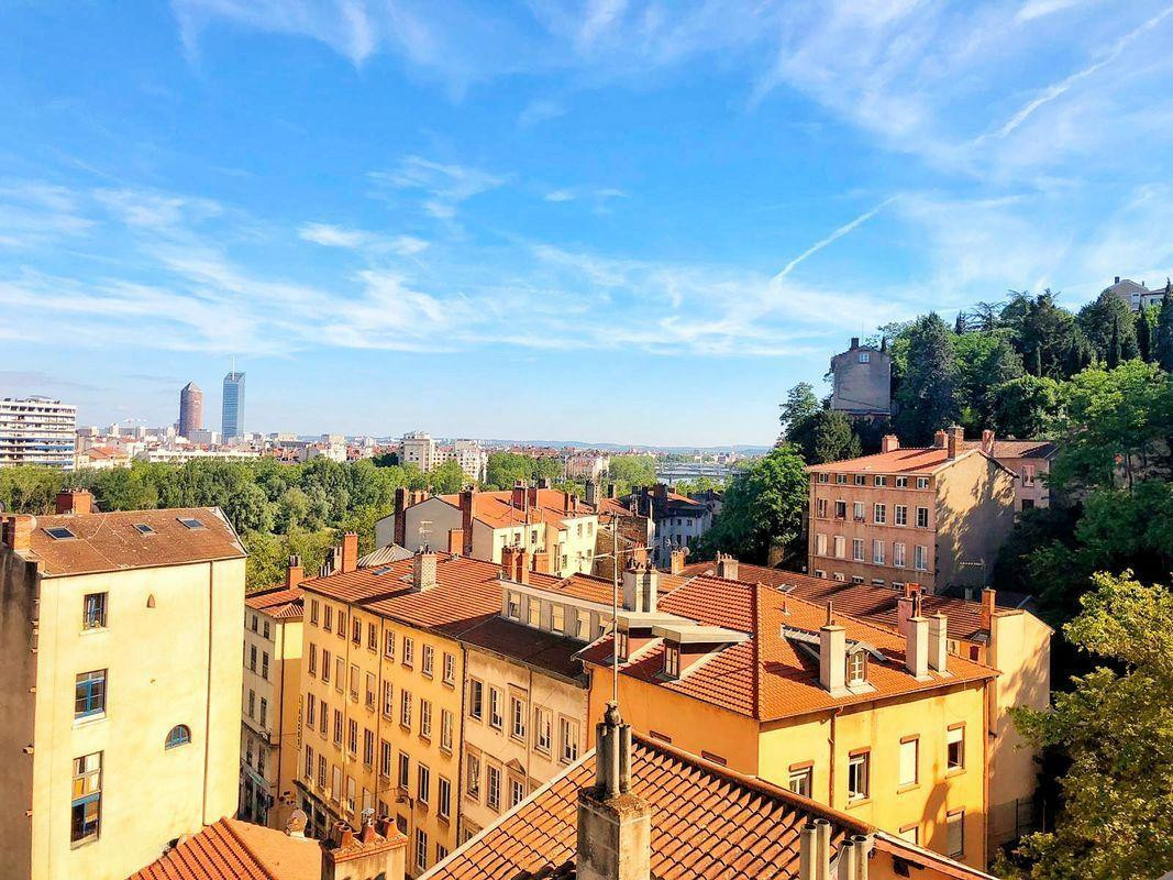 
                                                Location
                                                 Studio meublé de 29 m2 face au Parc de la Tête d'O