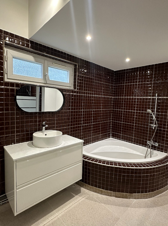 
                                                Location
                                                 Grand studio meublé 32m2