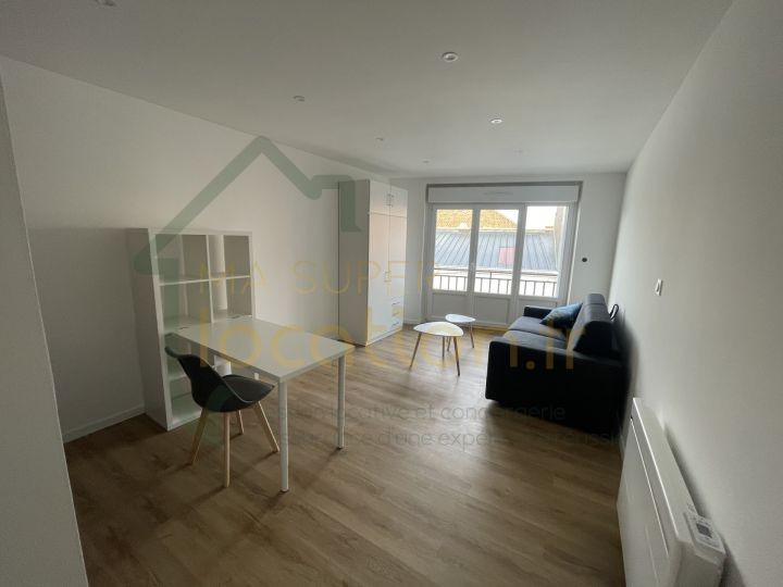 
                                                Location
                                                 Studio meublé en centre ville de Saint-Quentin
