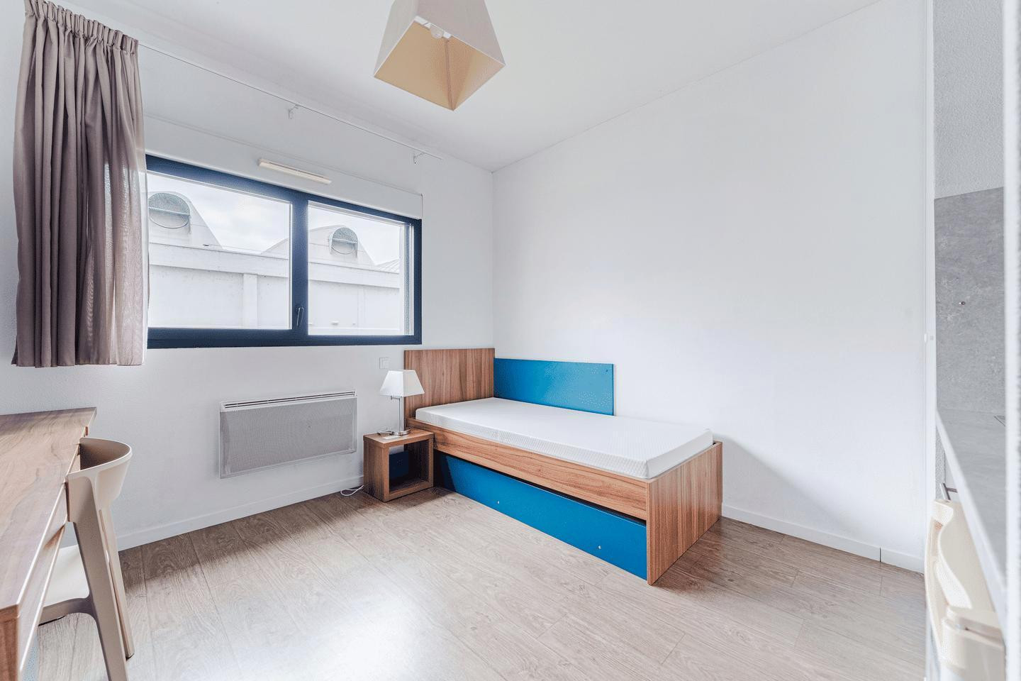 
                                                Location
                                                 Studio meublé en résidence étudiante –