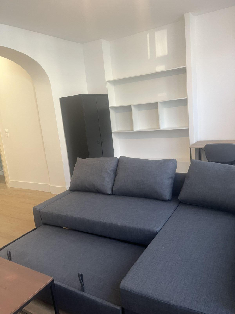 
                                                Location
                                                 Studio meublé en Rez de chaussée