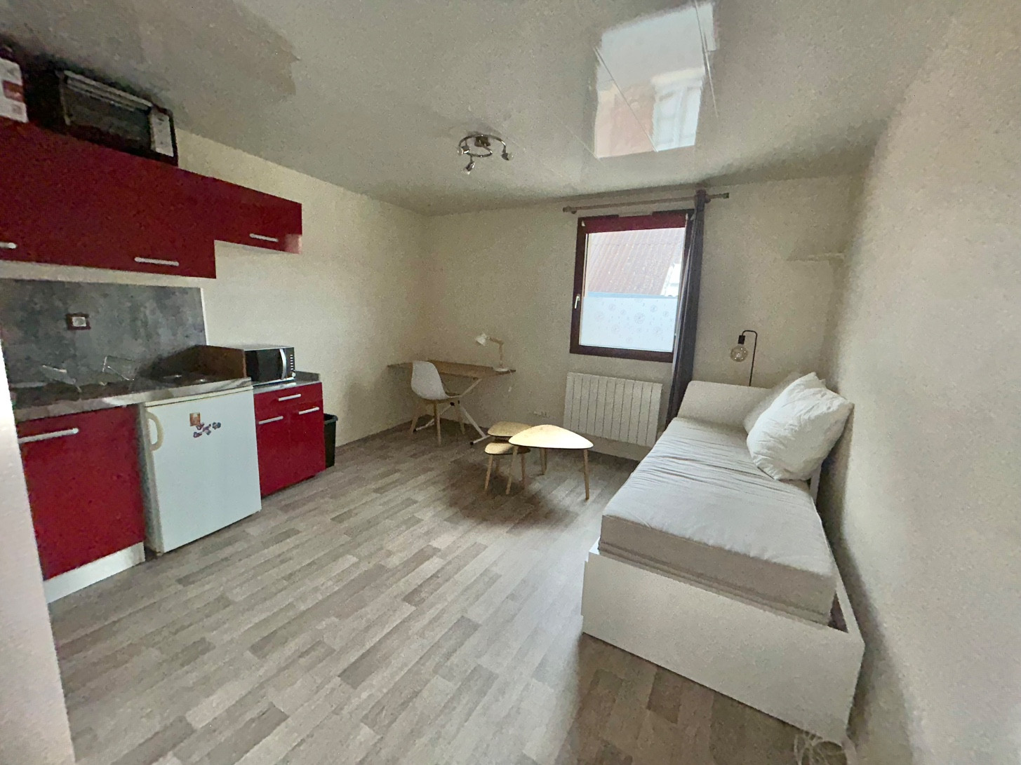
                                                Location
                                                 Studio meublé et parking privatif St Leu Amiens
