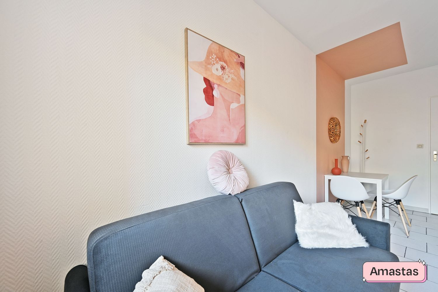 
                                                Location
                                                 Studio meublé et rénové 25m² quartier Beaux-Arts