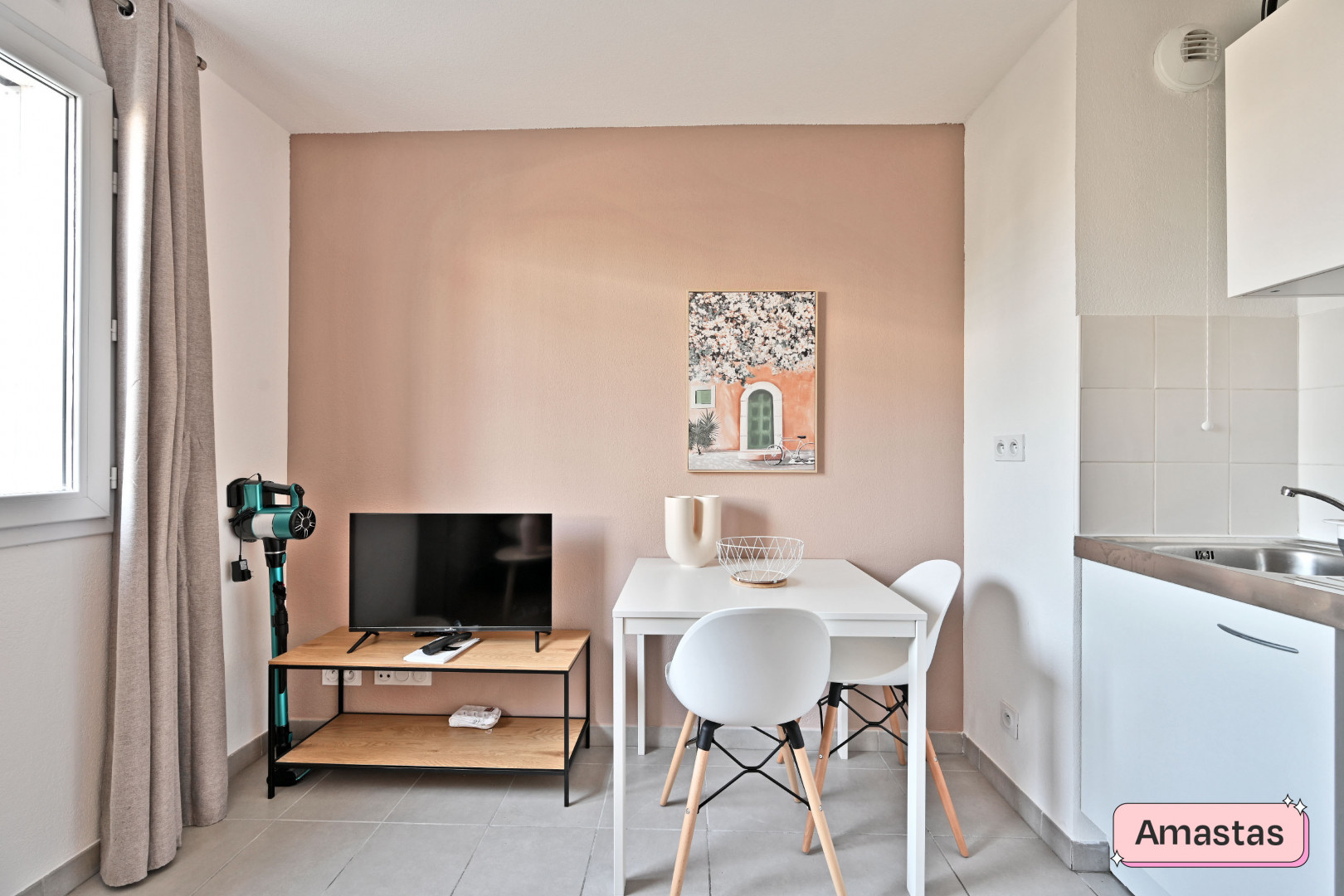 
                                                Location
                                                 Studio meublé et rénové dans le centre de Montpellier