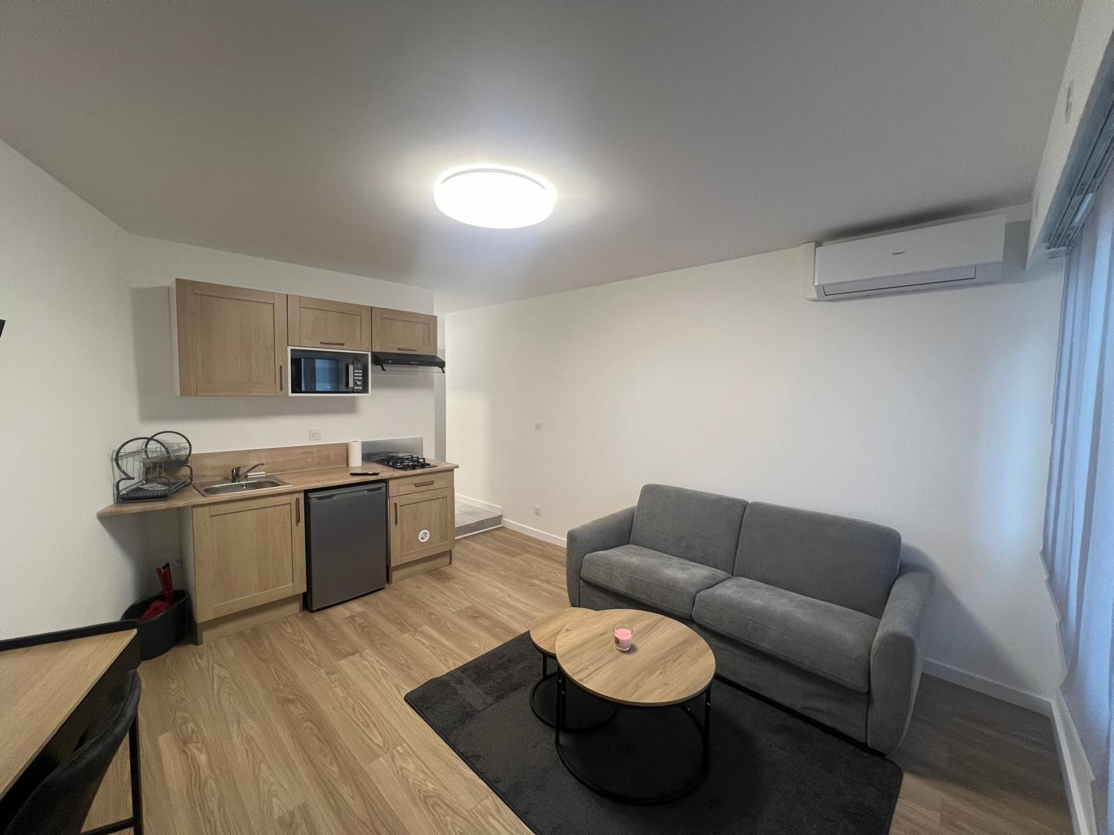 
                                                Location
                                                 Studio meublé étudiant
