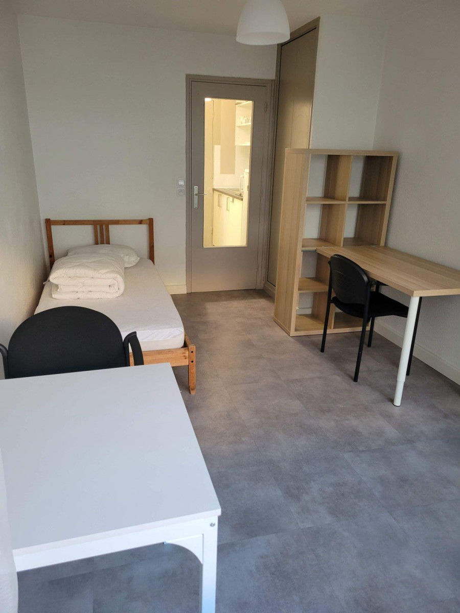 
                                                Location
                                                 Studio meuble etudiant(e) quartier facultes