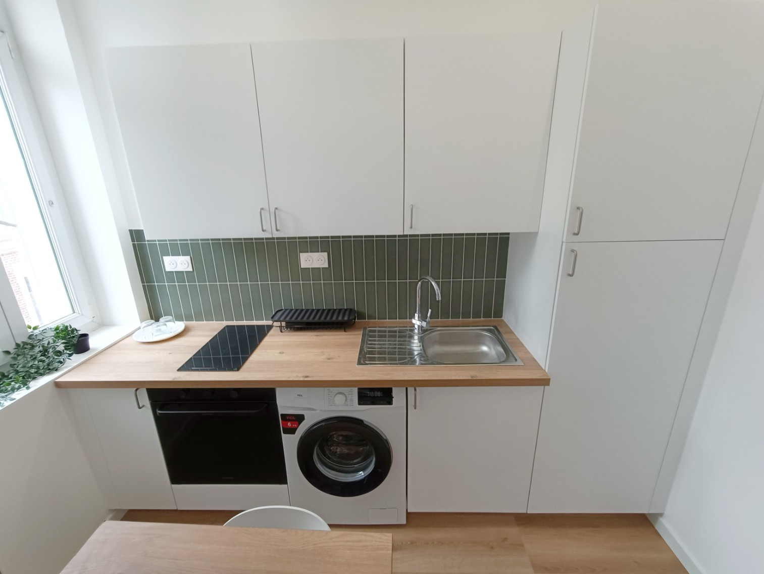 
                                                Location
                                                 Studio Meublé Haut de Gamme 18m2 Henriville