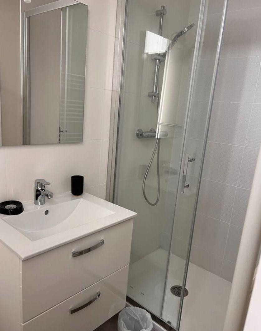 
                                                Location
                                                 Studio meublé haut de gamme Rouen