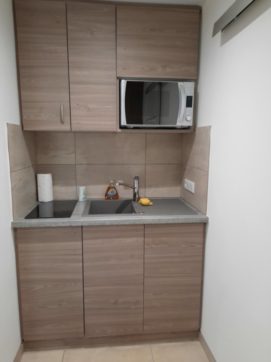 
                                                Location
                                                 Studio meublé idéal étudiant ou personne seule