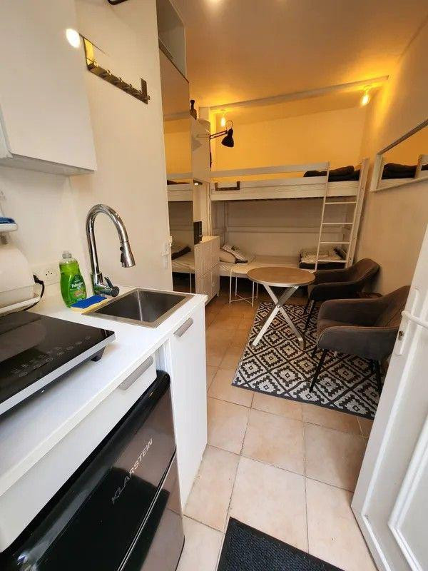 
                                                Location
                                                 Studio meublé indépendant 10m² proche RER Bagneux