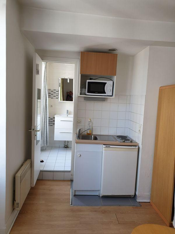 
                                                Location
                                                 Studio meublé métro commerce paris 15ème