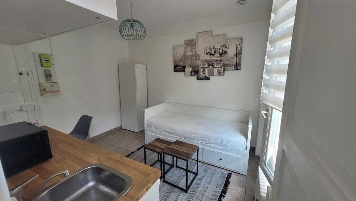 
                                                Location
                                                 Studio Meublé - Métro Gambetta