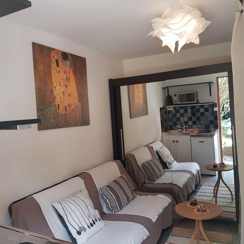 
                                                Location
                                                 Studio meublé Metro7 L.Aragon