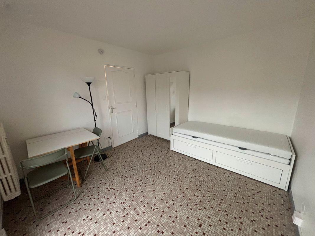 
                                                Location
                                                 Studio meublé Montpellier quartier celleneuve park