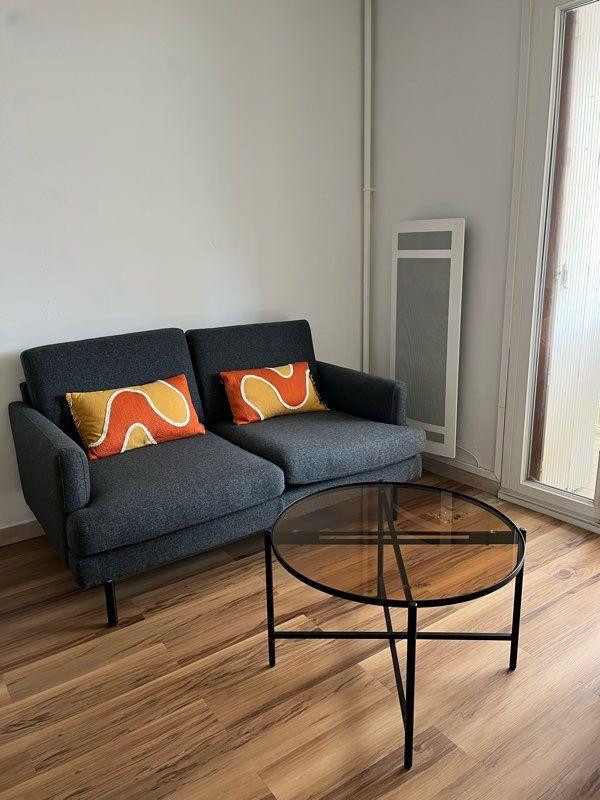 
                                                Location
                                                 Studio meublé Mourillon