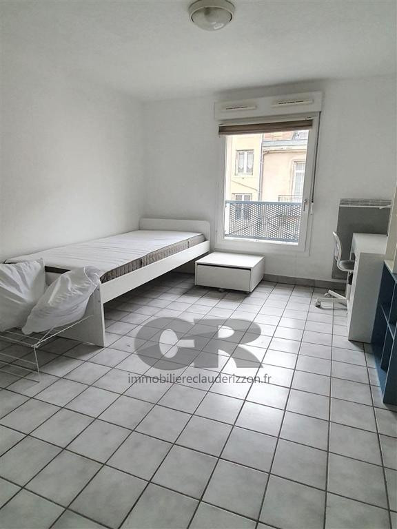 
                                                Location
                                                 STUDIO MEUBLE NANCY CENTRE