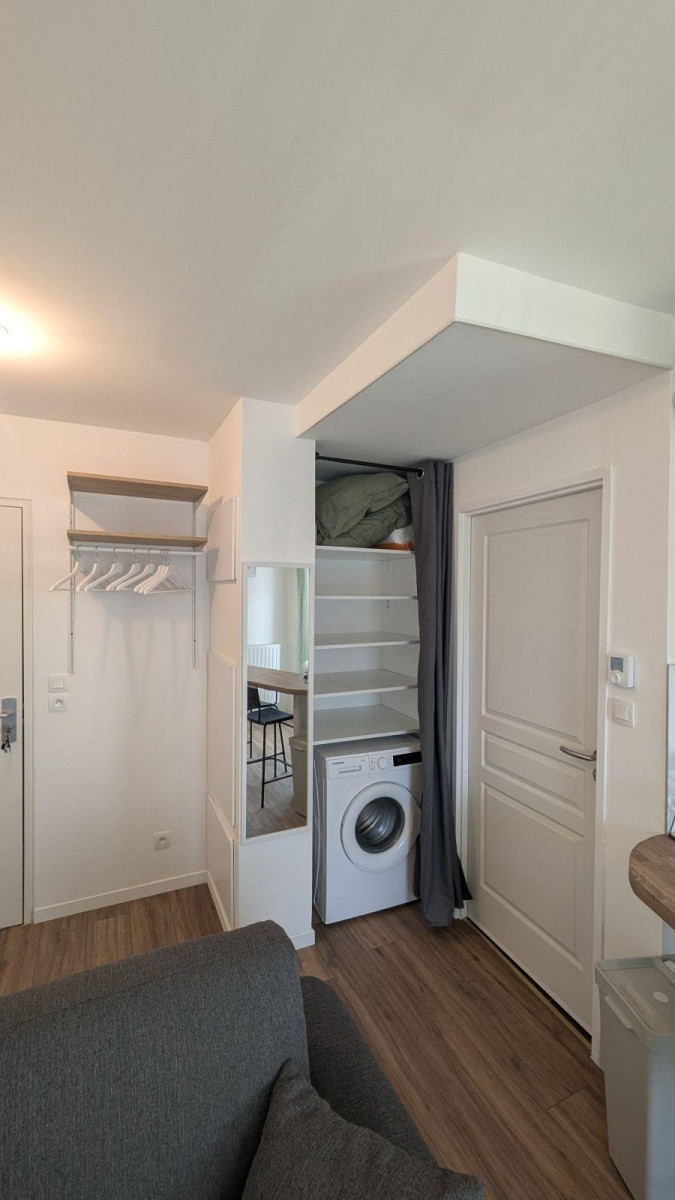 
                                                Location
                                                 Studio meublé neuf - Nancy centre - fac de droit