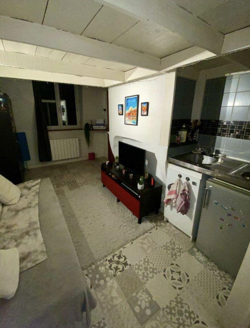 
                                                Location
                                                 Studio meublé Opéra