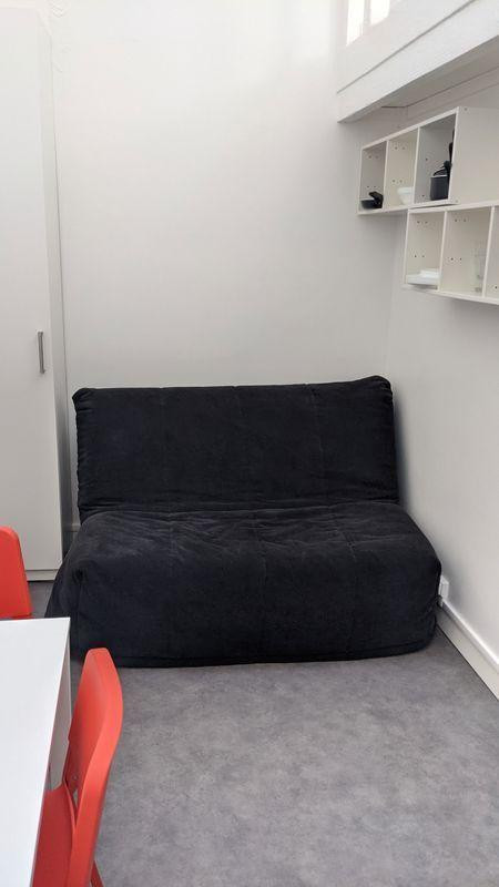 
                                                Location
                                                 Studio meublé Paris 20ème - Gambetta
