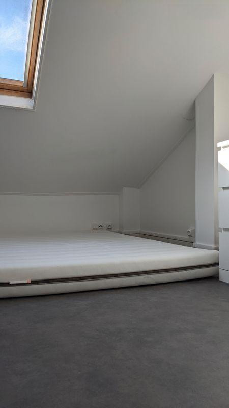 
                                                Location
                                                 Studio meublé Paris 20ème - Gambetta