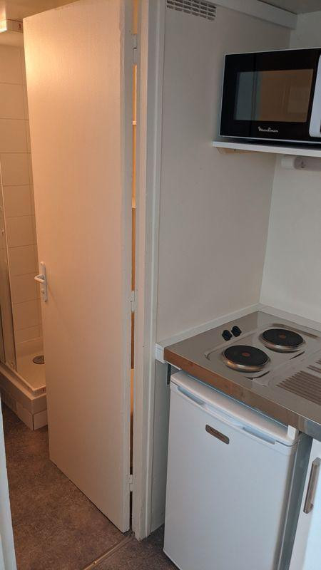 
                                                Location
                                                 Studio meublé Paris 20ème - Gambetta