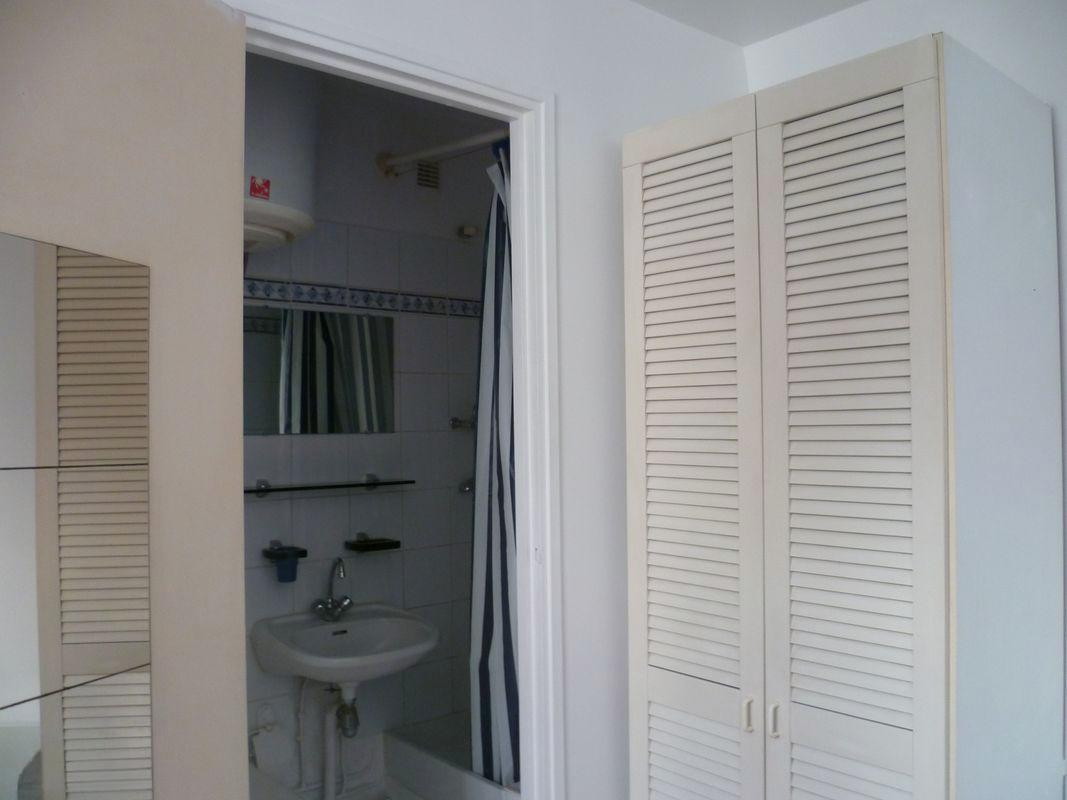 
                                                Location
                                                 Studio meublé PARIS 6ème