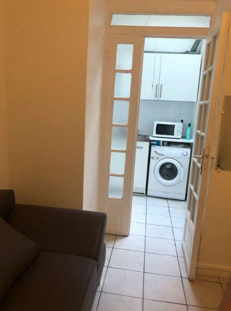 
                                                Location
                                                 Studio Meublé PARIS 75013