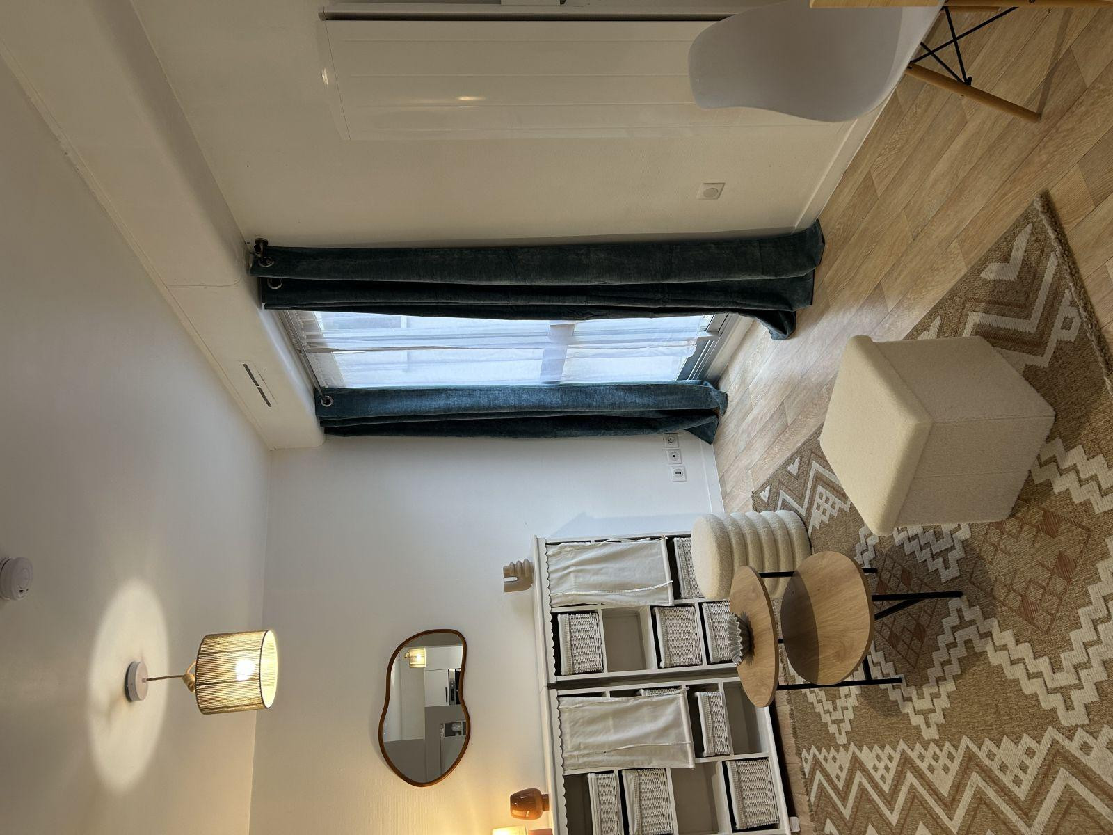
                                                Location
                                                 Studio meublé - Pornic