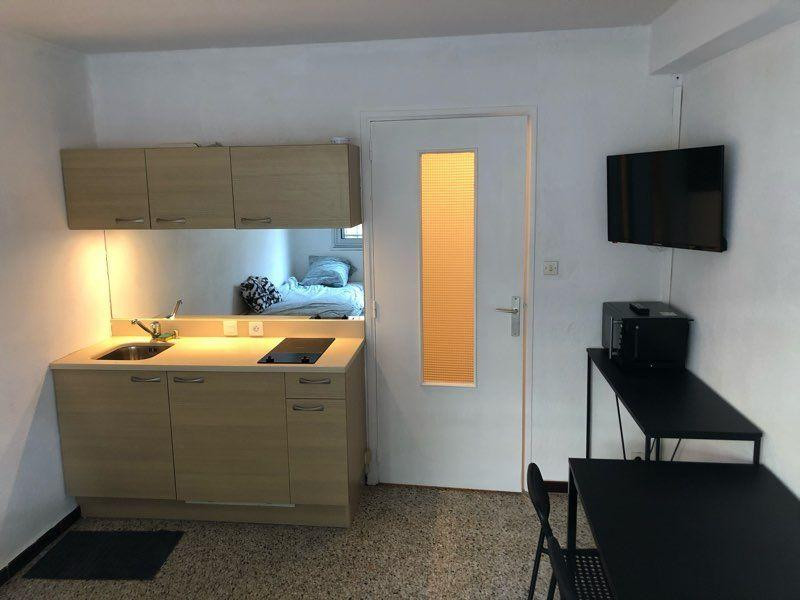 
                                                Location
                                                 Studio meublé Prado Borely