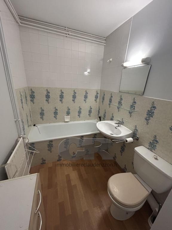
                                                Location
                                                 STUDIO MEUBLE PROCHE ARTEM-GAL LECLERC