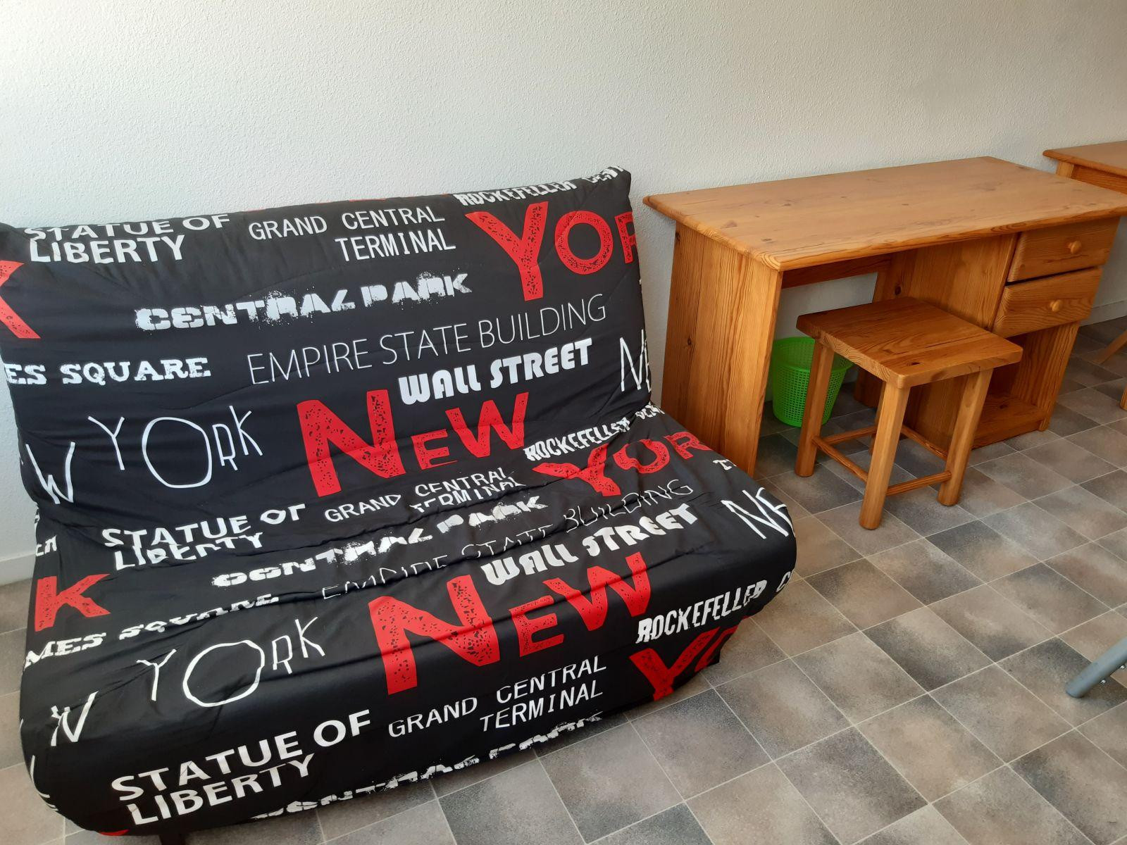 
                                                Location
                                                 Studio Meublé proche de la Gare.